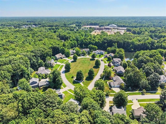 16033 Waterleaf Trail, Spring Lake, MI 49456