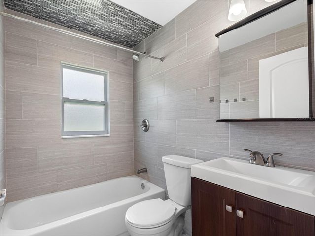 3834 14TH AVENUE SE, Largo, FL 33771