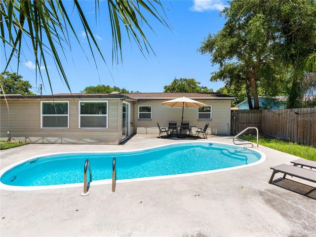 3834 14TH AVENUE SE, Largo, FL 33771