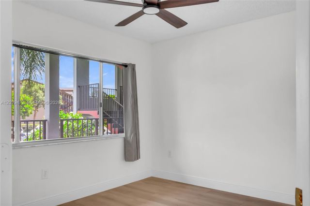 750 SW 138th Ave 202F, Pembroke Pines, FL 33027