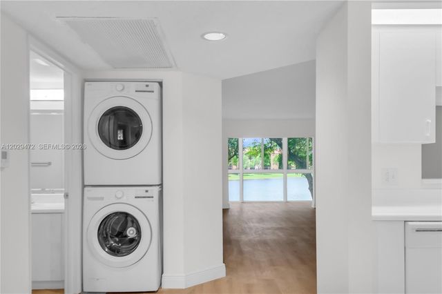 750 SW 138th Ave 202F, Pembroke Pines, FL 33027