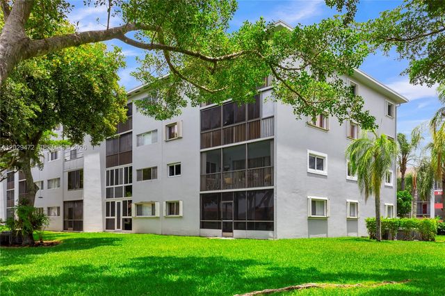 750 SW 138th Ave 202F, Pembroke Pines, FL 33027
