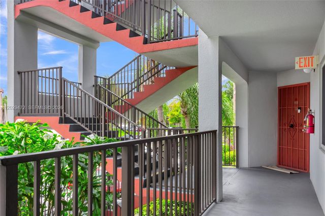 750 SW 138th Ave 202F, Pembroke Pines, FL 33027