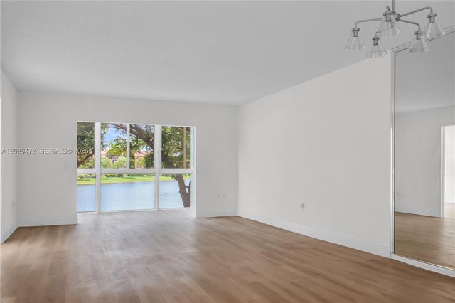 750 SW 138th Ave 202F, Pembroke Pines, FL 33027