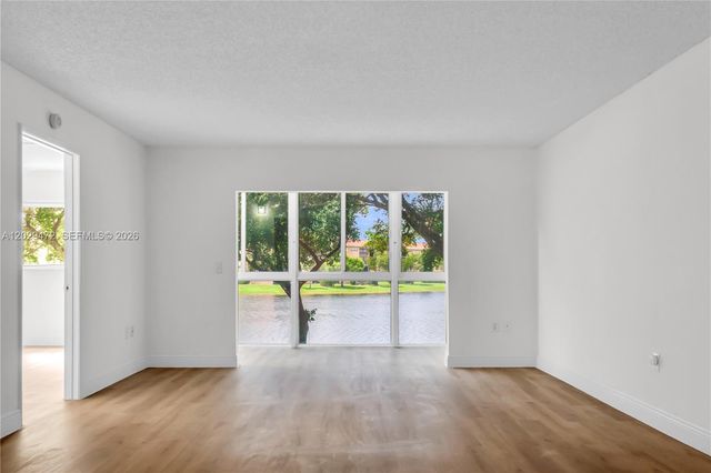750 SW 138th Ave 202F, Pembroke Pines, FL 33027