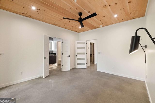 265 Park Glen Lane, Mineral Bluff, GA 30559