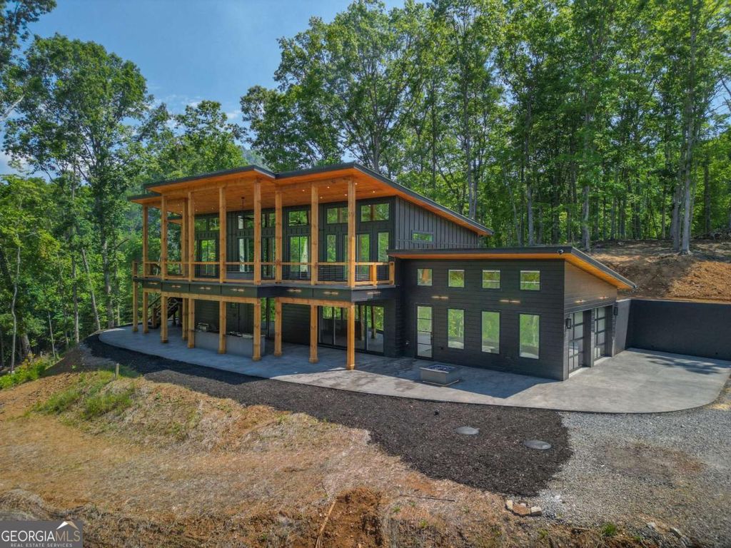 265 Park Glen Lane, Mineral Bluff, GA 30559