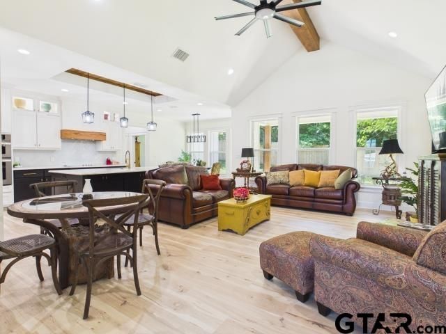 11069 Castleberry St, Brownsboro, TX 75756