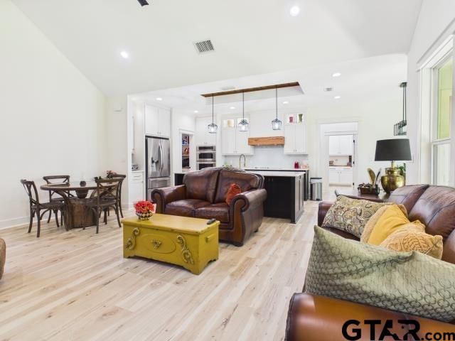 11069 Castleberry St, Brownsboro, TX 75756