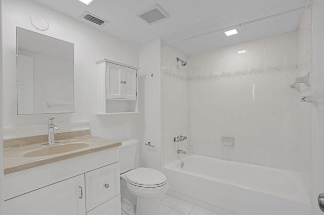 4501 NE 21 Avenue 207, Fort Lauderdale, FL 33308