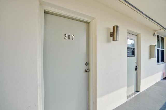 4501 NE 21 Avenue 207, Fort Lauderdale, FL 33308