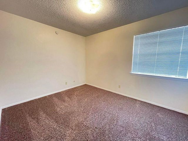 1901 LEE ELDER Drive, El Paso, TX 79936