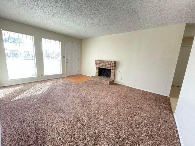 1901 LEE ELDER Drive, El Paso, TX 79936