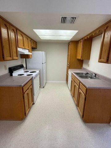 1901 LEE ELDER Drive, El Paso, TX 79936