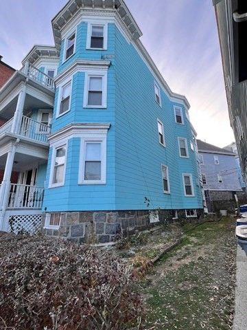 81 Pleasant 3, Boston, MA 02125