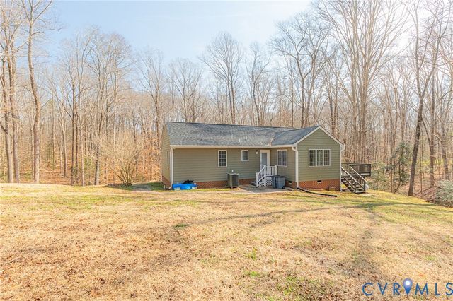 224 Walnut Ln, Aylett, VA 23086