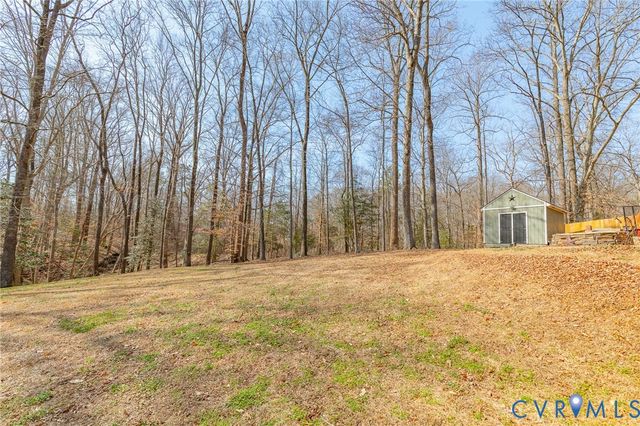 224 Walnut Ln, Aylett, VA 23086