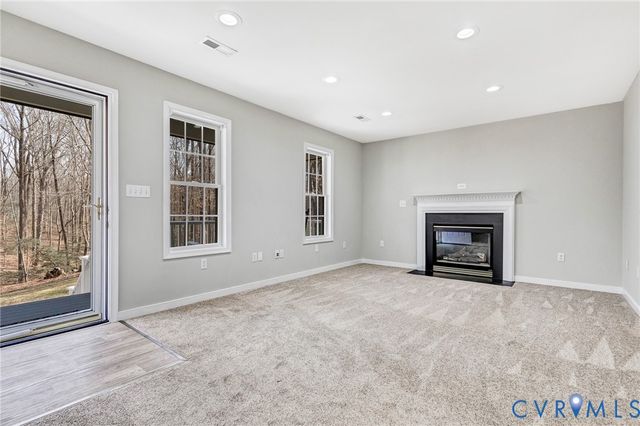 224 Walnut Ln, Aylett, VA 23086