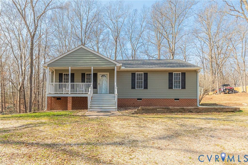 224 Walnut Ln, Aylett, VA 23086