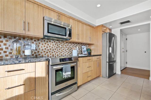 343 Pioneer Drive 1101, Glendale, CA 91203