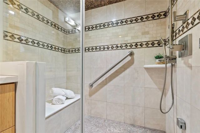 343 Pioneer Drive 1101, Glendale, CA 91203