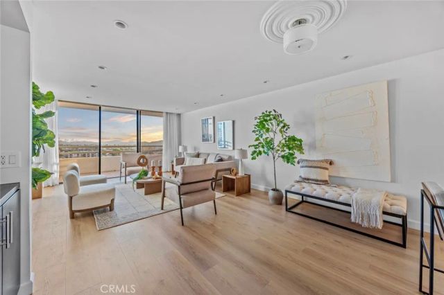 343 Pioneer Drive 1101, Glendale, CA 91203