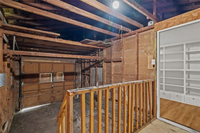 623 18th Avenue N, Texas City, TX 77590