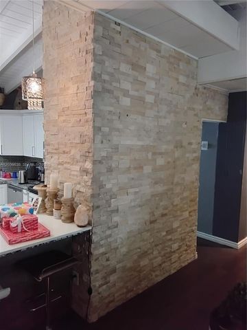 911 W Country Club Circle, Plantation, FL 33317