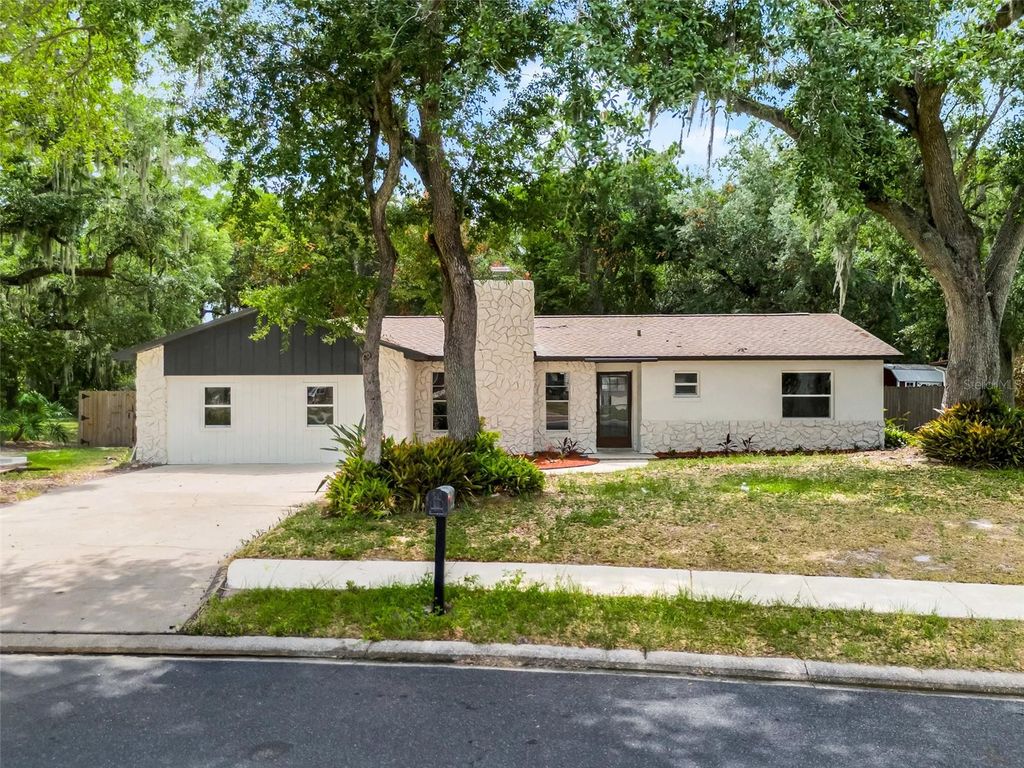 2418 BROOKSIDE AVENUE, Kissimmee, FL 34744