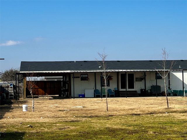 312 Choice Drive, Palmer, TX 75152