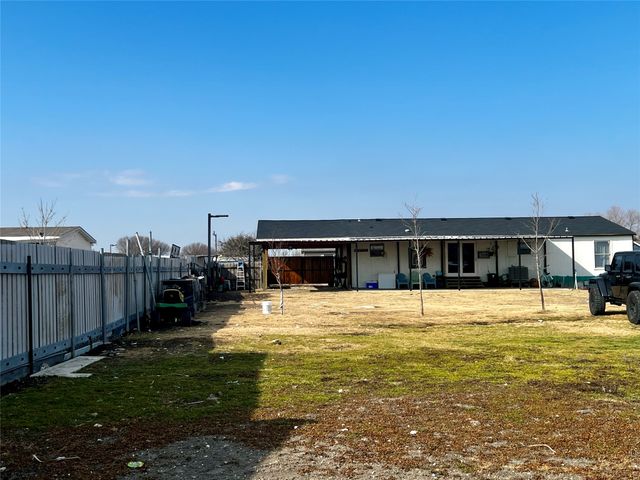312 Choice Drive, Palmer, TX 75152