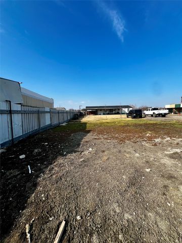 312 Choice Drive, Palmer, TX 75152