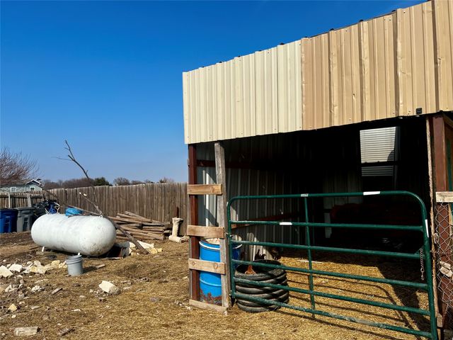 312 Choice Drive, Palmer, TX 75152