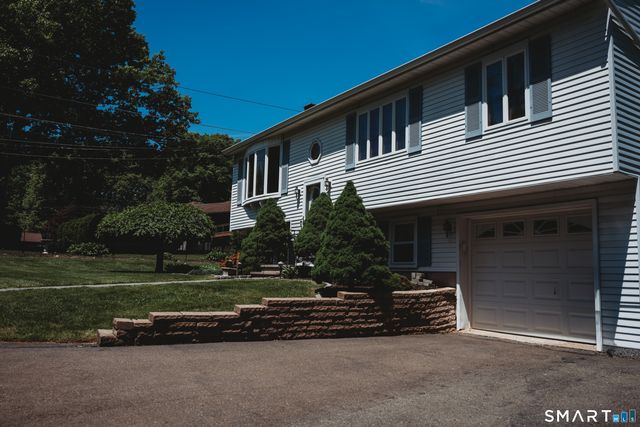 151 Bear Path Road, Hamden, CT 06514