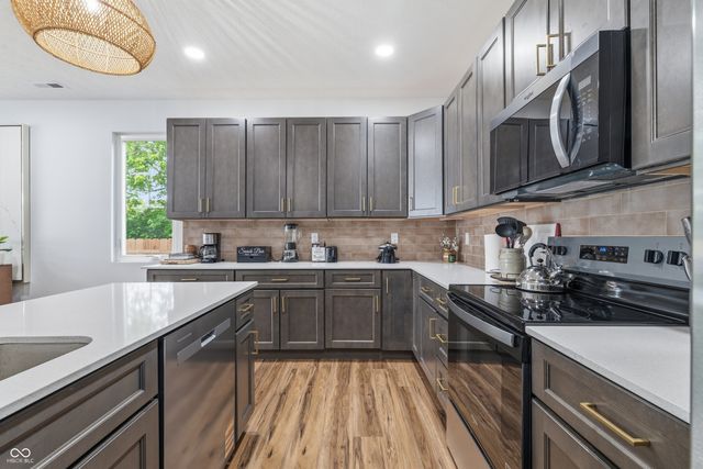 25 N Hamilton Avenue, Indianapolis, IN 46201