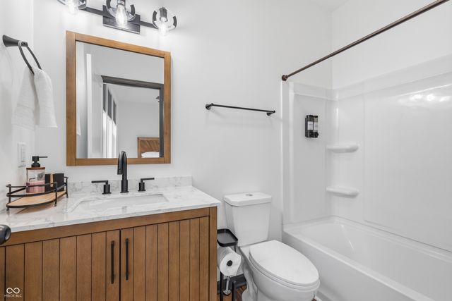 25 N Hamilton Avenue, Indianapolis, IN 46201