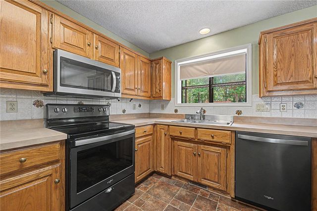 7 Congleton Lane, Bella Vista, AR 72714