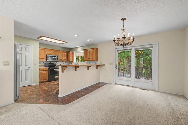 7 Congleton Lane, Bella Vista, AR 72714