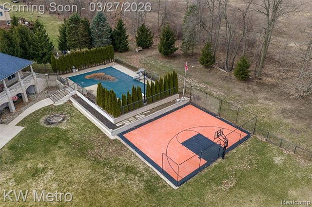 65884 Windrose Court, Ray, MI 48096