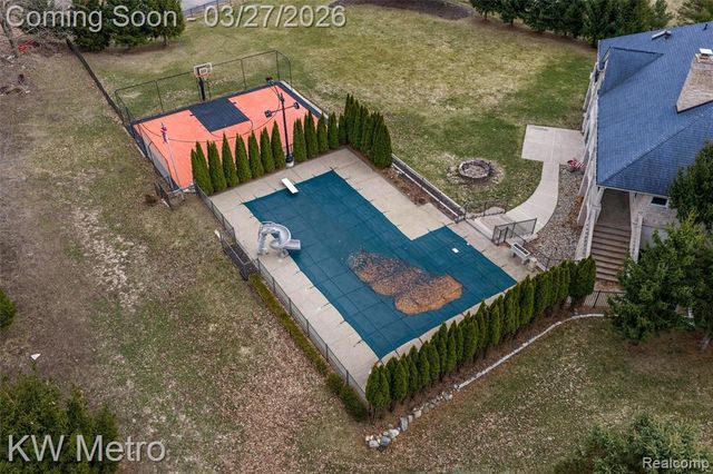 65884 Windrose Court, Ray, MI 48096