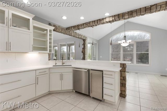 65884 Windrose Court, Ray, MI 48096