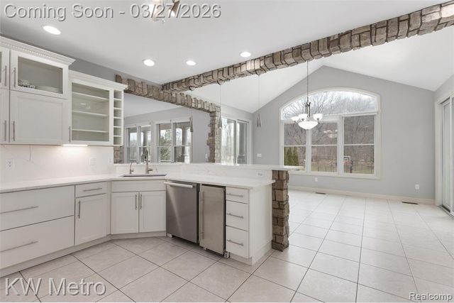 65884 Windrose Court, Ray, MI 48096