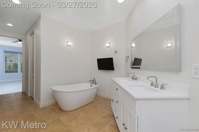 65884 Windrose Court, Ray, MI 48096