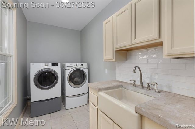 65884 Windrose Court, Ray, MI 48096