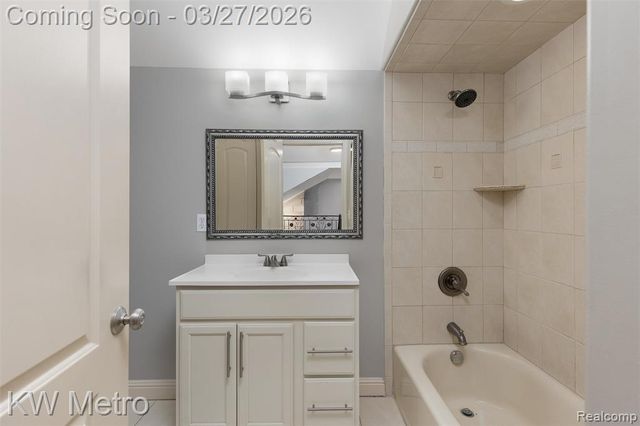 65884 Windrose Court, Ray, MI 48096