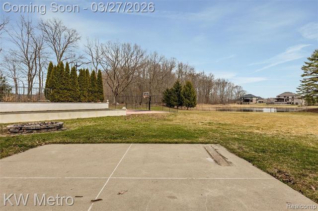 65884 Windrose Court, Ray, MI 48096