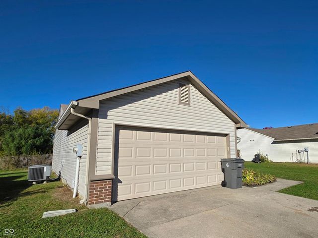 6165 Pinnacle Boulevard, Indianapolis, IN 46237