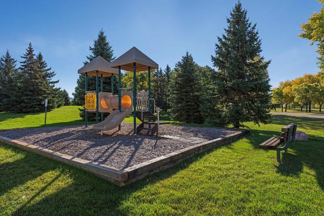 8447 Morgan Lane, Eden Prairie, MN 55347