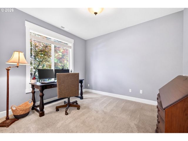 19584 CENTRAL POINT Rd, Oregon City, OR 97045