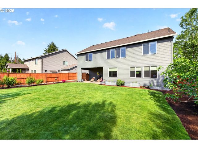 19584 CENTRAL POINT Rd, Oregon City, OR 97045